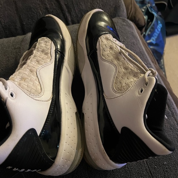 Nike Air Jordan's. Men's size 9.5 - Picture 3 of 4